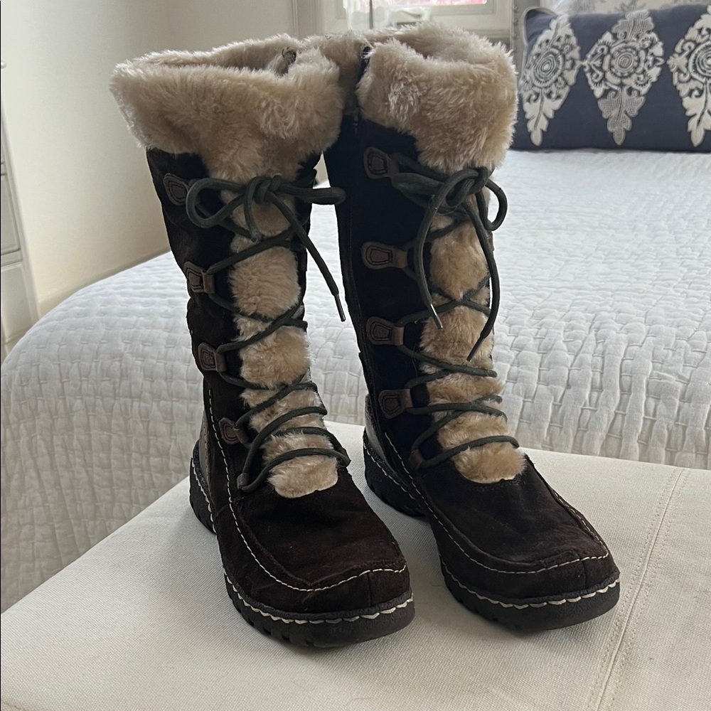 BareTraps Chocolate Brown Fur-Lined Lace-Up Boots